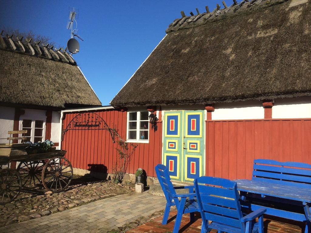 Arilds Vingard Bed & Breakfast Exterior photo